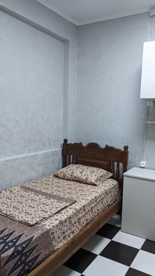 Hostel California Μπατούμι Εξωτερικό φωτογραφία