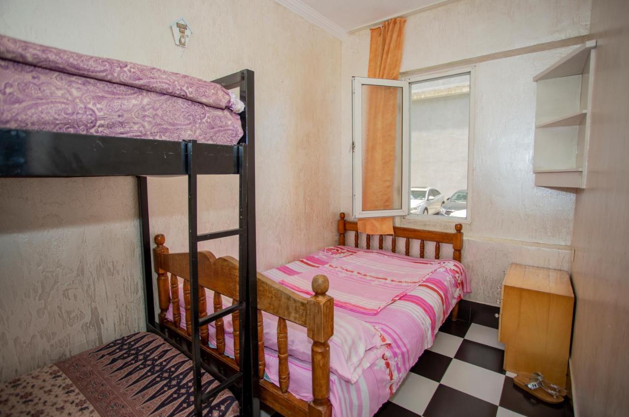 Hostel California Μπατούμι Εξωτερικό φωτογραφία