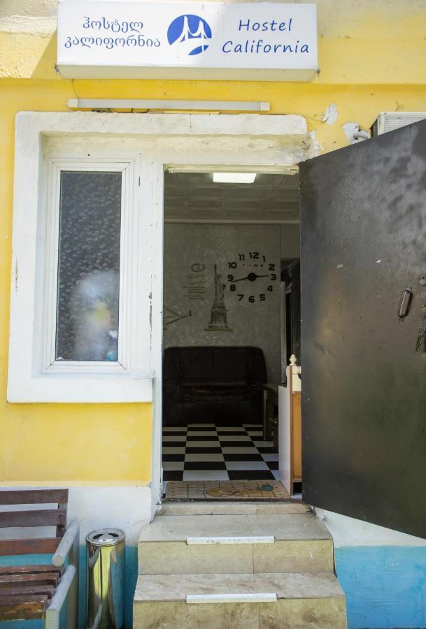 Hostel California Μπατούμι Εξωτερικό φωτογραφία